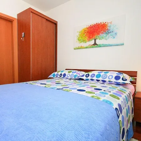 Moderne Mit Garten, Liegestuhl, Wifi, Klima Apartment *
