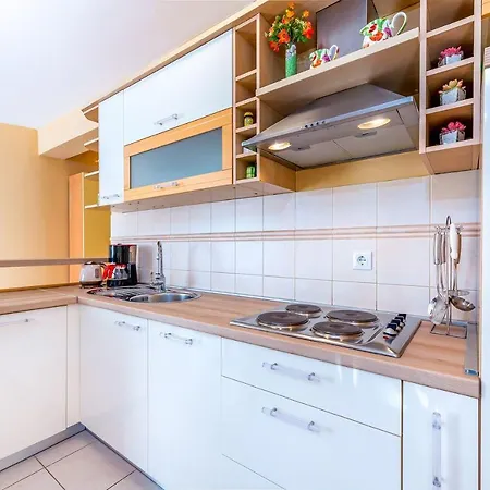 Moderne Mit Garten, Liegestuhl, Wifi, Klima *