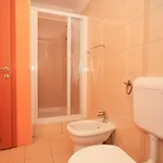 Moderne Mit Garten, Liegestuhl, Wifi, Klima Baška