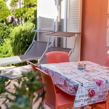 Moderne Mit Garten, Liegestuhl, Wifi, Klima * Baška