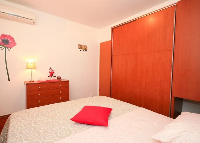 公寓 Moderne Mit Garten, Liegestuhl, Wifi, Klima *